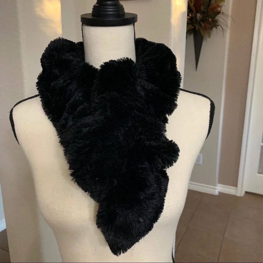 Super soft black faux fur scarf